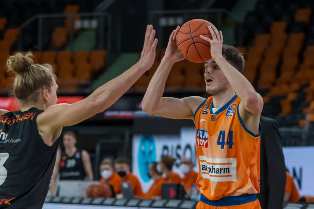 为他设计稳 为他设计稳